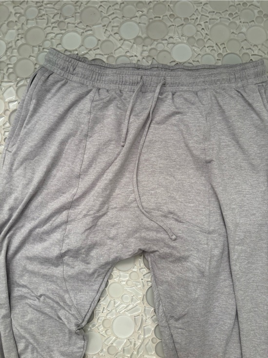 ALO Yoga Pants - alo joggers NWOT